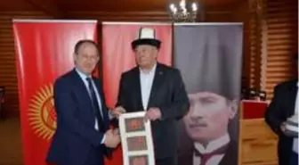 Kırgızistan heyeti Hendek'te temaslarda bulundu