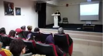 Bayraklı'da ailelere iletişim semineri