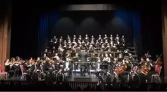 'Carmina Burana' balesi Adana'da sahnelendi