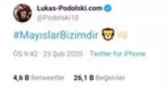 Lukas Podolski özür diledi, paylaşımı sildi