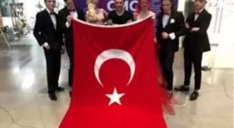 Türk kuaförler Dünya Şampiyonu oldu