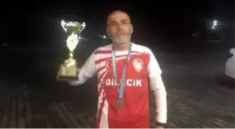 Bilecikli maratoncu Rıza Yıldırım'dan bir kupa daha