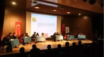 Gürpınar'da bilgi yarışması düzenlendi