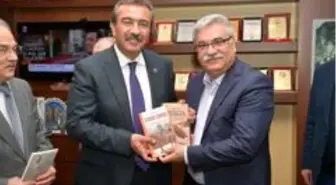 Çetin: 'Yazar ve şairlerimizin destekçisi olacağız'