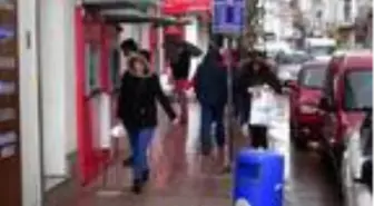 Edirne'de şiddetli rüzgar, yerini sağanağa bıraktı