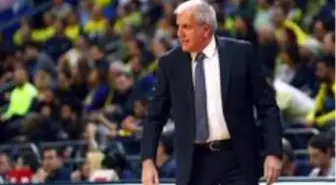 Fenerbahçe taraftarı, Obradovic'i istifaya davet etti