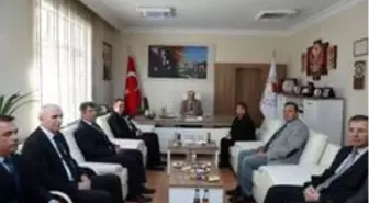 Vali Çakacak İl Tarım ve Orman Müdürlüğünü ziyaret etti