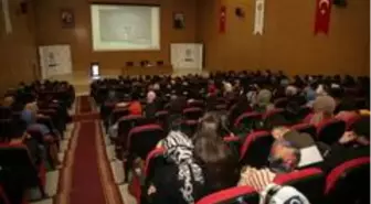 Bayburt'ta 'Son Hükümdar Abdülhamid ve Osmanlı Devleti'nin Sonu' konferansı