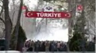 Edirne'de göçmenlerden sınıra akın (3)