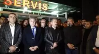 Yaralı askere kan vermek için vatandaşlar hastaneye akın etti