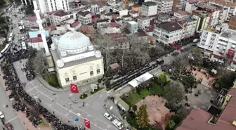 İdlib şehidini binler uğurladı