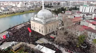 İdlib şehidini binler uğurladı