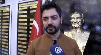 Sanatçı Yusuf Güney'in Mehmetçik hassasiyeti