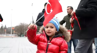Türkiye Mehmetçik için tek yürek oldu