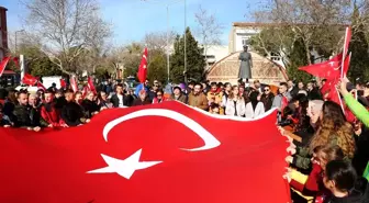 Türkiye Mehmetçik için tek yürek oldu