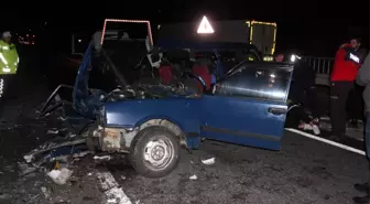 Giresun'da ters yöne giren otomobil tırla çarpıştı