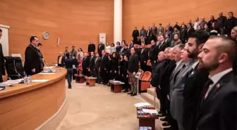 Akhisar Belediye Meclisi şehitleri andı