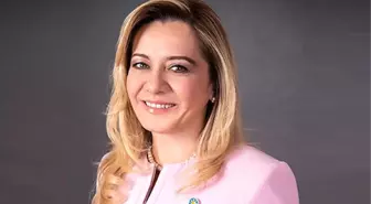 Aylin Cesur kimdir? Aylin Cesur kaç yaşında ve nereli? Aylin Cesur hayatı ve biyografisi!