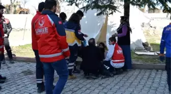 Hasar gören evine anten almak için giren depremzede, binadaki çökme sonucu hayatını kaybetti