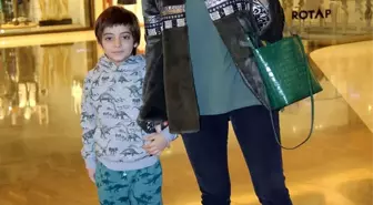 Ebru Akel ve oğlunun alışveriş keyfi