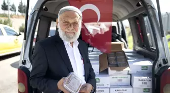 'Elmacı dede' mehmetçiğe tatlı dağıtmak için memleketi Denizli'den Hatay'a geldi
