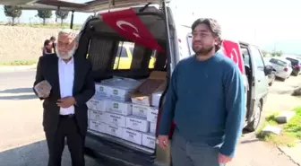 'Elmacı dede' mehmetçiğe tatlı dağıtmak için memleketi Denizli'den Hatay'a geldi