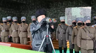 Kim Jong-un, karizmayı çizdirmemek için maske takmadı