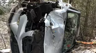 Sinop'ta otomobil uçuruma devrildi: 3 yaralı