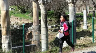 Sporcular antik kentte yarıştı