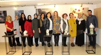 Terapi kurslarında sanat eserleri oluşturdular