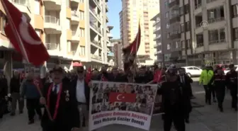 Türkiye Mehmetçik için tek yürek oldu