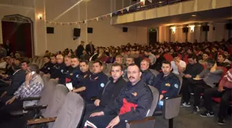 Akhisar'da 'Depremle yaşamak' konferansı düzenlendi