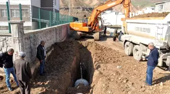 Cizre'de yağmurlama hattı çalışması