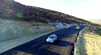 Heyelan nedeniyle kapanan yol ulaşıma açıldı