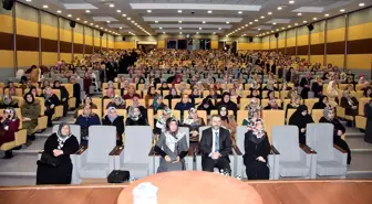 Kırıkkale'de 'Üretim ve Tüketim Eksininde Kadın' konulu konferans