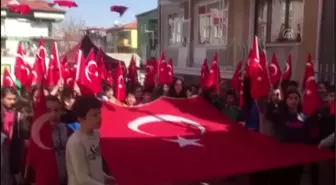 Öğrencilere şehit evinin önünde 'vatan' dersi