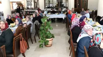 Özel öğrencilerin özel aileleri ile bir araya geldi