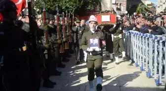 Şehit Uzman Çavuş Tuncer'in cenazesi, Trabzon'da (2)