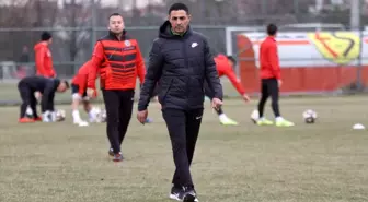 Eskişehirspor Teknik Direktörü Mustafa Özer oyuncularına güveniyor