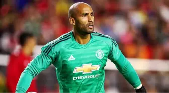 Manchester United, Lee Grant'in sözleşmesini uzattı