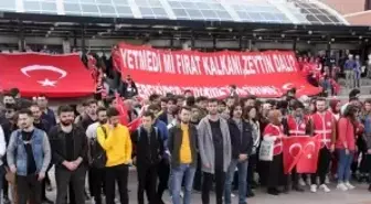 Samsun'da üniversitelilerden 'Bahar Kalkanı Harekatı'na destek