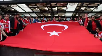 Üniversite öğrencilerinden Bahar kalkanı Harekatı'na destek