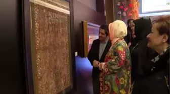 Emine Erdoğan, TOGEM-DER'in Cemre Çarşısı'nı gezdi