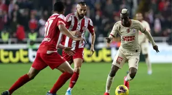 Demir Grup Sivasspor ile Galatasaray 2-2 berabere kaldı