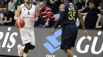 ING Basketbol Süper Ligi: Beşiktaş: 73 - Fenerbahçe Beko: 74