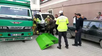 Bursa'da yaşlı adam geri manevra yapan kamyonun altında hayatını kaybetti