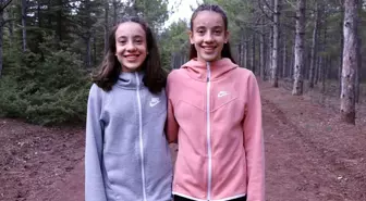 İkizlerin tatlı rekabeti atletizm pistlerinde başarıyı getirdi