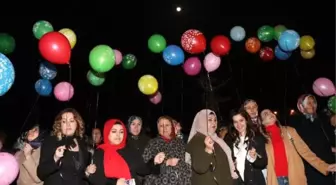 Van'da, öldürülen 474 kadın anısına ışıklı balon uçuruldu