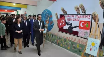 Cizre'de 'kahraman fidanlarımız' resim sergisi