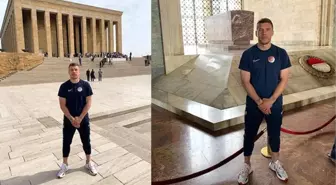 Lukas Podolski'den Anıtkabir ziyareti